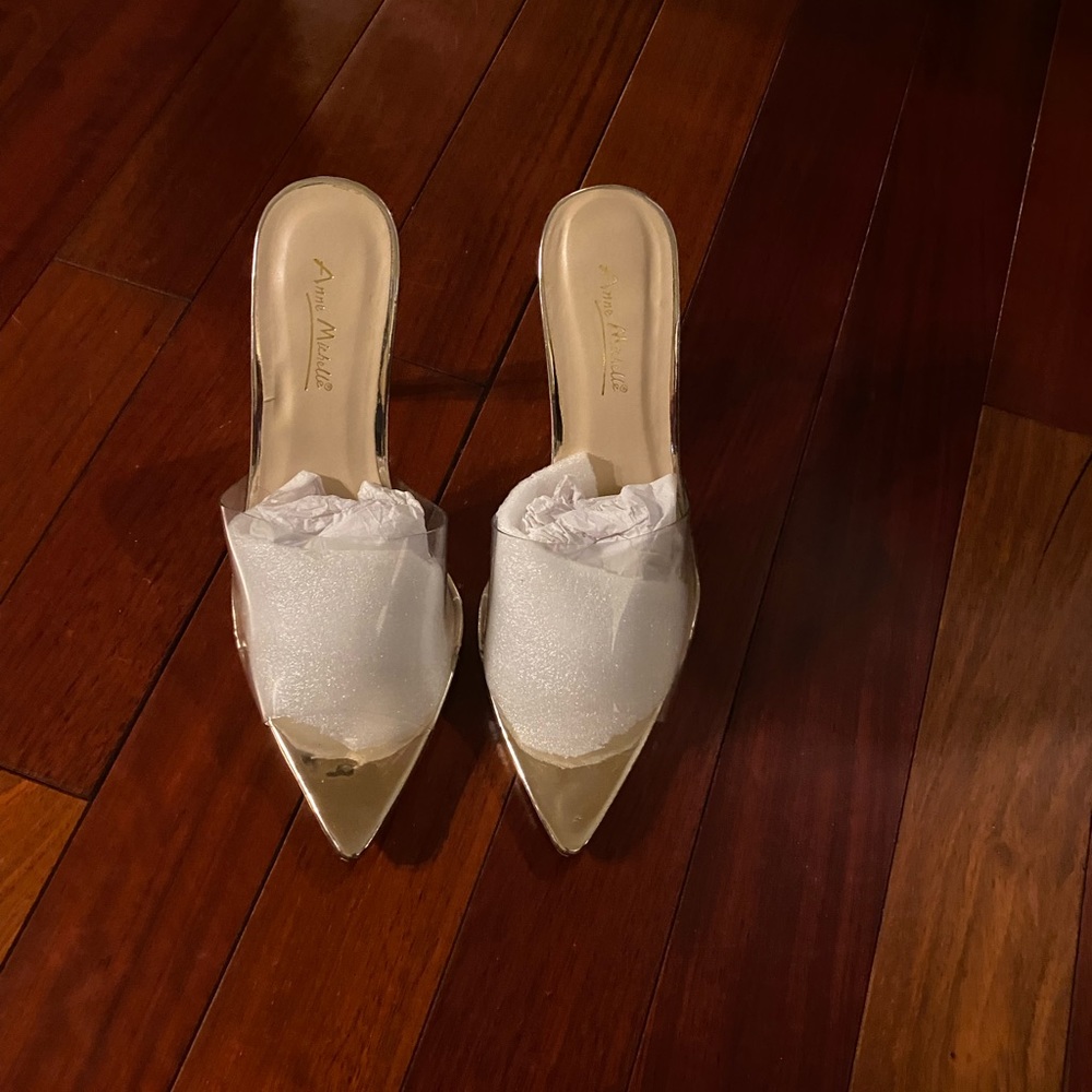 *Brand New* Miss Lola Liliana Gold Mules